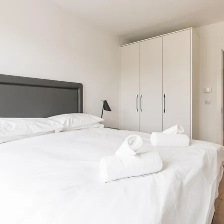 Grange Two By At Apartamento